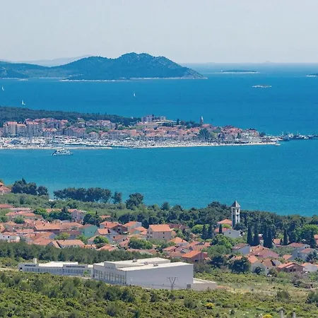 Beautiful In Sv,filip I Jakov With Kitchen *