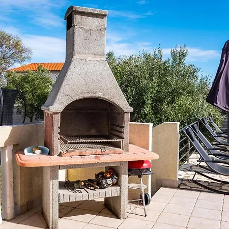 Beautiful In Sv,filip I Jakov With Kitchen *