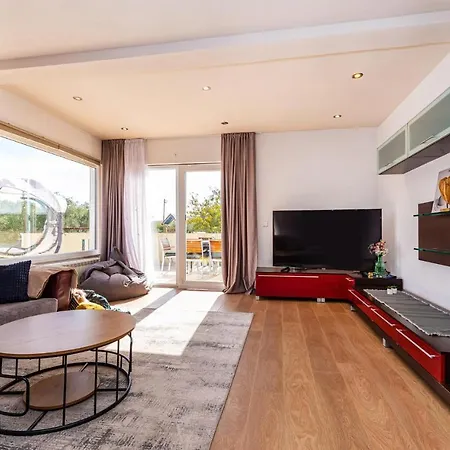 度假居 Beautiful In Sv,filip I Jakov With Kitchen *